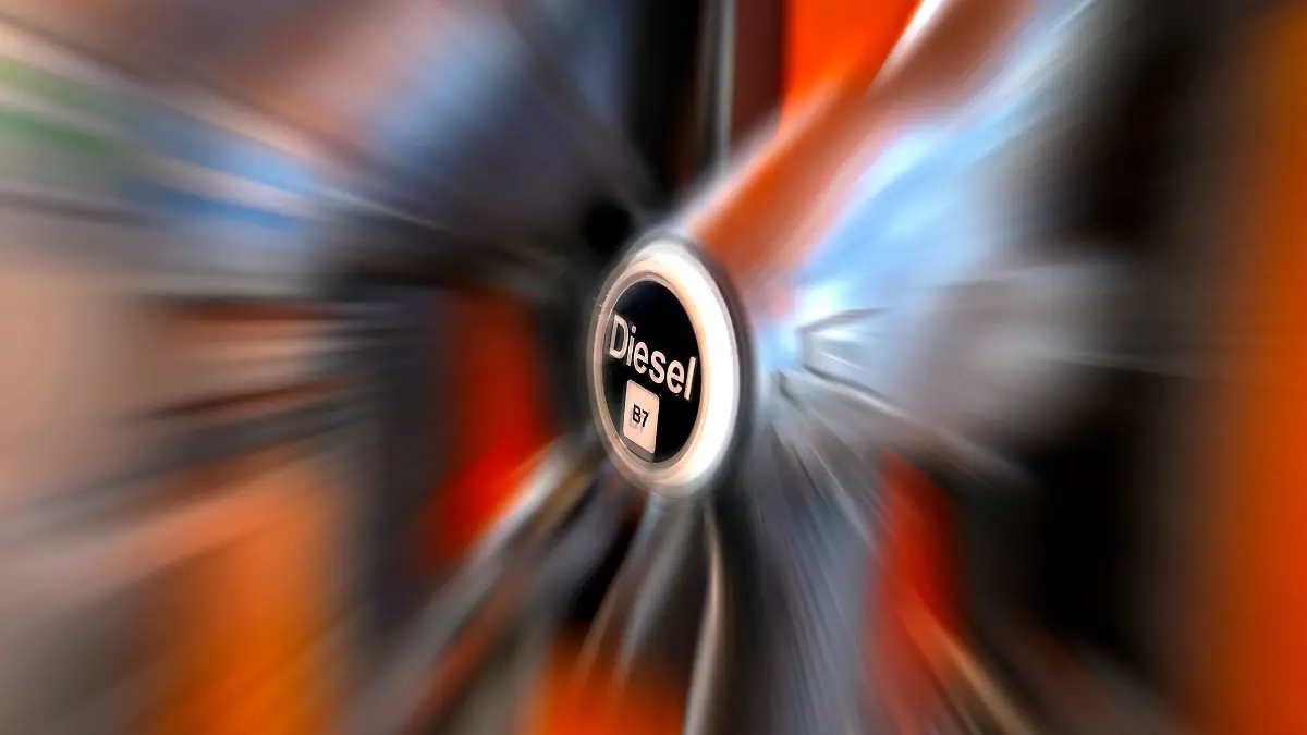 Was bedeutet die Waffenruhe?: Tankstellen erhöhen Preise - trotz Iran-Feuerpause