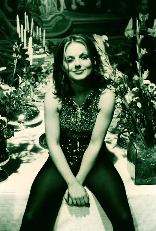 Spice-Girls-Wannabe-Video-Credit-ED509-No-Restrictions-Spice-Girls-Wannabe-Video-Credit-ED509-No-Restrictions-HIGHER-RATES-APPLY-Credit-Martin-Gardner-Avalon-PUBLICATIONxNOTxINxUKxFRAxUSA-Copyright-xMartinxGardnerx-xAvalonx-0507155993