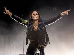 Zweites Kind mit 41: Silbermond-Sängerin Stefanie Kloß ist schwanger