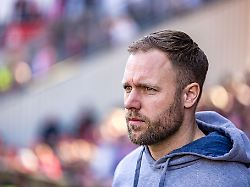 Mecklenburg-Vorpommern: Hansa siegt in Verl und bleibt im Aufstiegsrennen