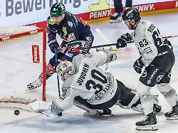 Berlin & Brandenburg: Eisbären gewinnen erstes DEL-Halbfinalspiel gegen Köln
