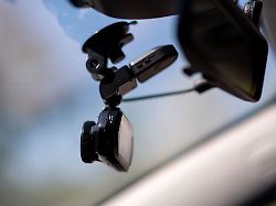 Big Brother Nun Nicht Ganz Fuer Dashcams Gibt Es Vieles Zu Beachten Ihr Einsatz Und Die Verwertung Der Aufnahmen Ist Rechtlich Kompliziert