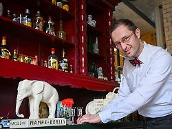 Berlin & Brandenburg: Berliner Traditionsmarke Mampe eröffnet Museum