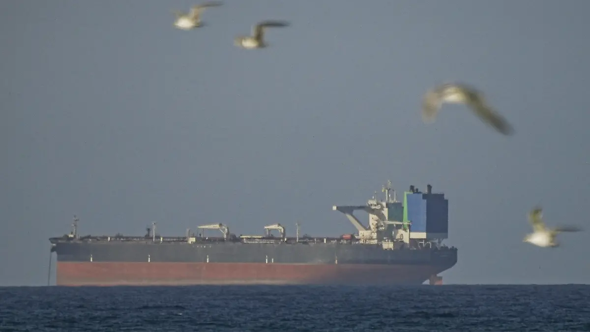 Ausweichroute empfohlen: Irans Marine warnt vor Seeminen in Straße von Hormus