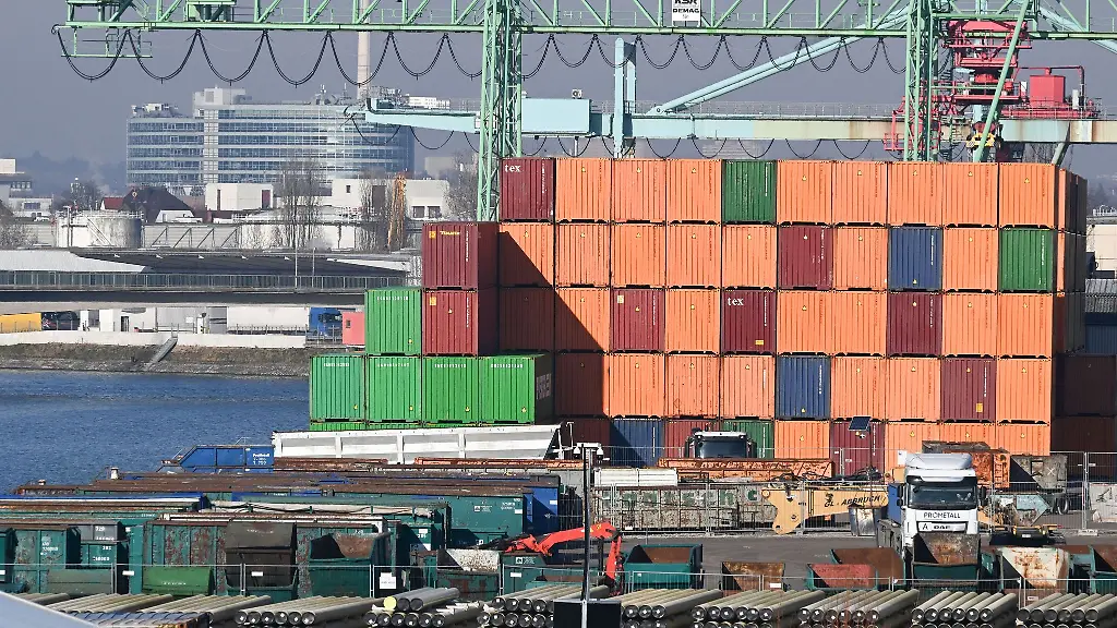 Deutschlands-Exporteure-haben-nach-dem-Daempfer-zu-Jahresbeginn-im-Februar-wieder-bessere-Geschaefte-gemacht