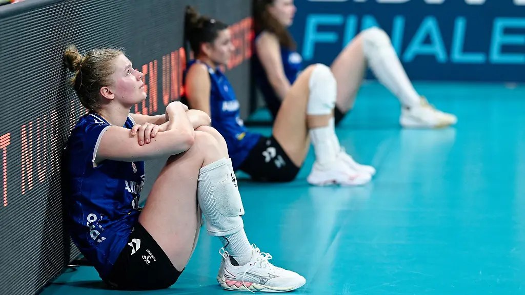 Schon-das-Pokalfinale-hatten-Stuttgarts-Volleyballerinnen-verloren-nun-auch-den-Kampf-um-die-Meisterschaft