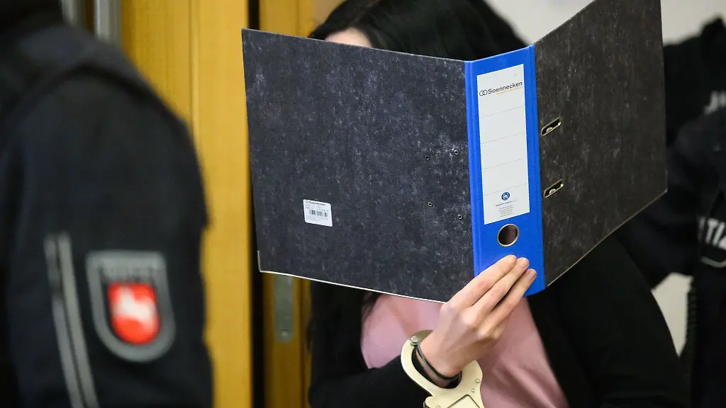 Am-Landgericht-Braunschweig-hat-ein-Prozess-um-einen-versuchten-Mord-mit-Ameisensaeure-begonnen