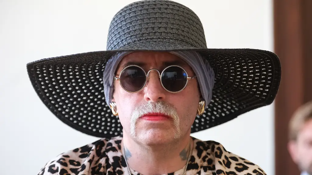 Marla-Svenja-Liebich-bekannte-Rechtsextremistin-sitzt-in-einem-Saal-des-Landgerichts-Anlass-ist-ein-Berufungsverfahren-wegen-gefaehrlicher-Koerperverletzung