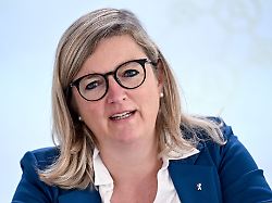 Berlin & Brandenburg: Ministerin Klement fordert Entlastung für Autofahrer