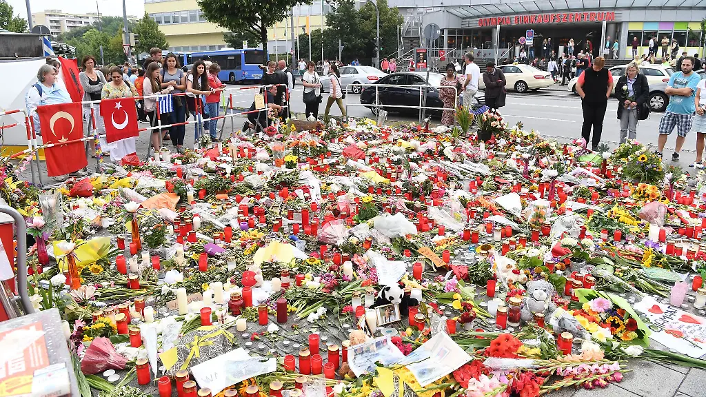 Neun-Menschen-wurden-bei-dem-rassistischen-Anschlag-ermordet