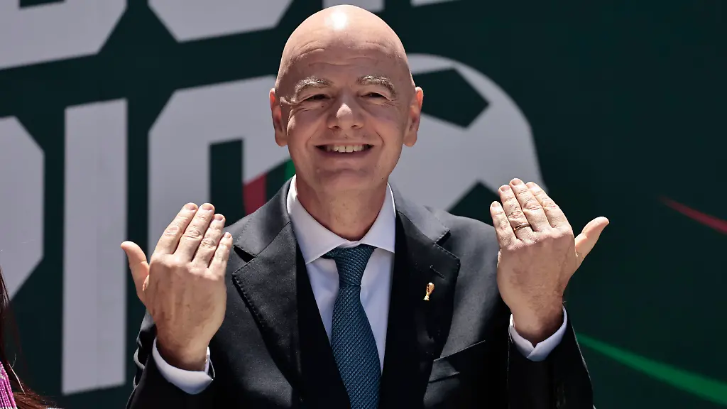 March-28-2026-Mexico-City-Cdmx-Mexico-The-Yancuic-Museum-located-in-the-Iztapalapa-district-of-Mexico-City-is-hosting-the-Epic-Album-exhibition-which-brings-together-historical-artifacts-from-the-Mexican-men-s-and-women-s-national-teams-as-well-as-from-Portugal-and-Croatia-The-exhibition-includes-trophies-soccer-cleats-balls-and-other-items-The-entire-exhibition-opened-prior-to-the-match-between-Mexico-and-Portugal-at-the-newly-reopened-Banorte-Stadium-in-the-south-of-the-city-The-event-was-inaugurated-by-FIFA-President-GIAN-INFANTINO-Mexico-City-Mayor-CLARA-BRUGADA-Televisa-owner-EMILIO-AZCARRAGA-Mexican-Football-Federation-FEMEXFUT-President-MIKEL-ARRIOLA-players-from-the-Mexican-Women-s-national-team-Nationalteam-that-participated-in-the-1971-World-Cup-and-other-attendees