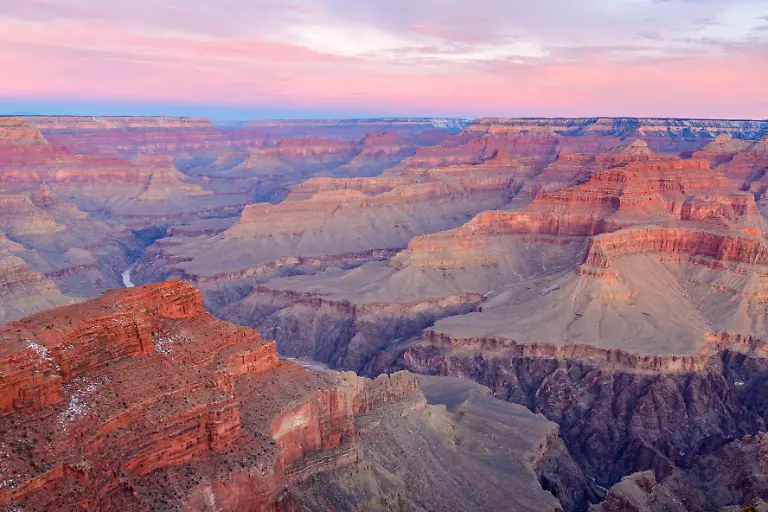 Sunrise-skies-over-the-Grand-Canyon-from-Hopi-Point-Grand-Canyon-National-Park-Arizona-USA-Modellfreigabe-vorhanden