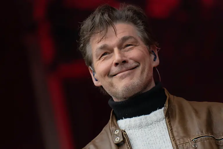 a-ha-Bergen-Norway-15th-June-2022-The-Norwegian-pop-group-a-ha-performs-a-live-concert-during-the-Norwegian-music-festival-Bergenfest-2022-in-Bergen-Here-singer-Morten-Harket-is-seen-live-on-stage-Bergen-Norway-PUBLICATIONxNOTxINxDENxNORxFIN-Copyright-xGonzalesxPhoto-JarlexH