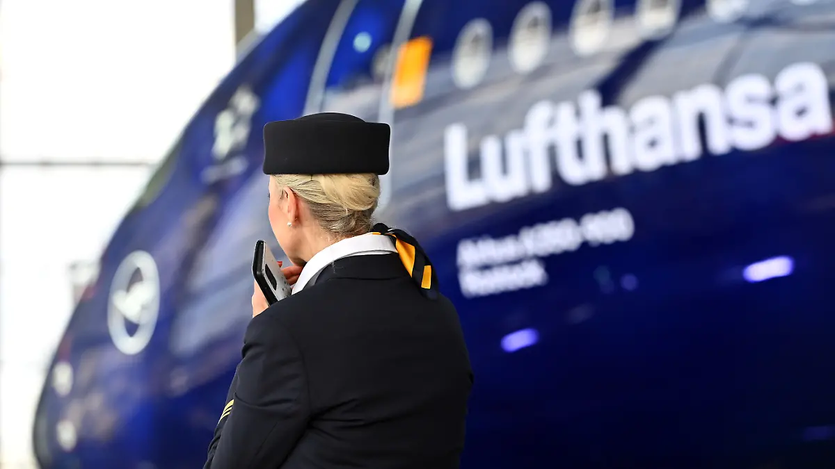 Protest während Merz-Besuch?: Lufthansa schließt Tarifvertrag mit Verdi - ganz ohne Streik
