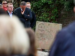 Nordrhein-Westfalen: Rund 400 Menschen bei Mahnwache an jüdischem Ehrenmal