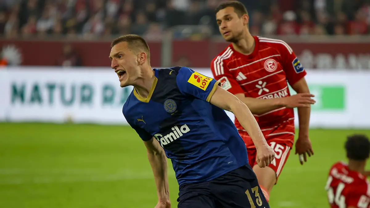 Auch Arminia zittert weiter: Fortuna taumelt nach spätem Schock gen Abgrund