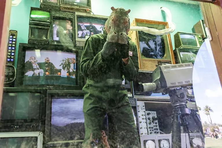 Festivalgoers-are-seen-during-the-first-weekend-of-Coachella-Valley-Music-and-Arts-Festival-on-Friday-April-10-2026-in-Indio-Calif