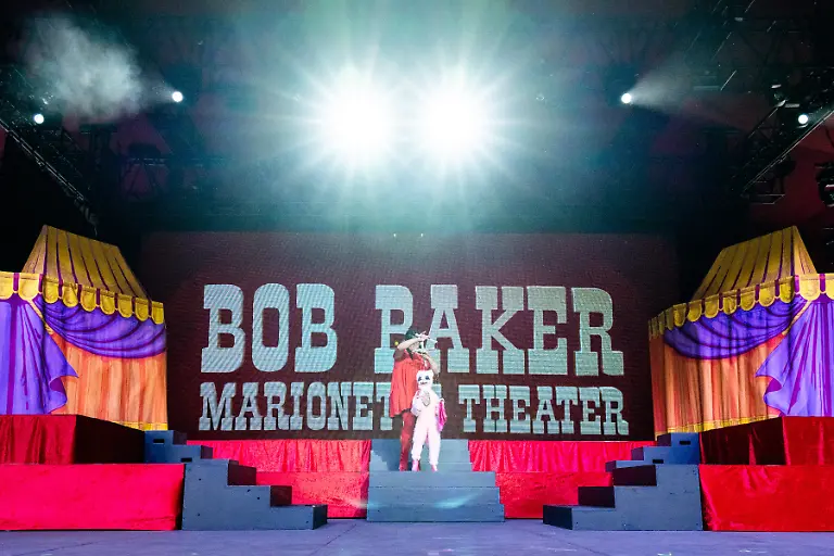 Bob-Baker-Marionette-Theater-performs-during-the-first-weekend-of-Coachella-Valley-Music-and-Arts-Festival-on-Friday-April-10-2026-in-Indio-Calif