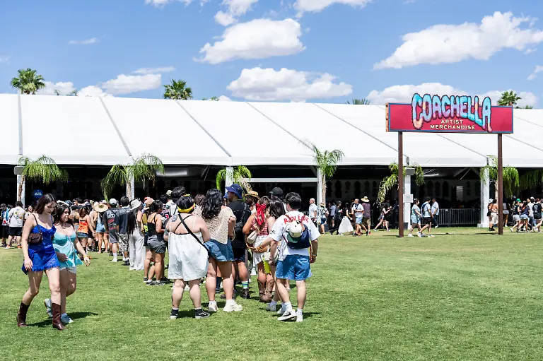 Festivalgoers-are-seen-at-the-Coachella-artist-merchandise-tent-during-the-first-weekend-of-Coachella-Valley-Music-and-Arts-Festival-on-Friday-April-10-2026-in-Indio-Calif