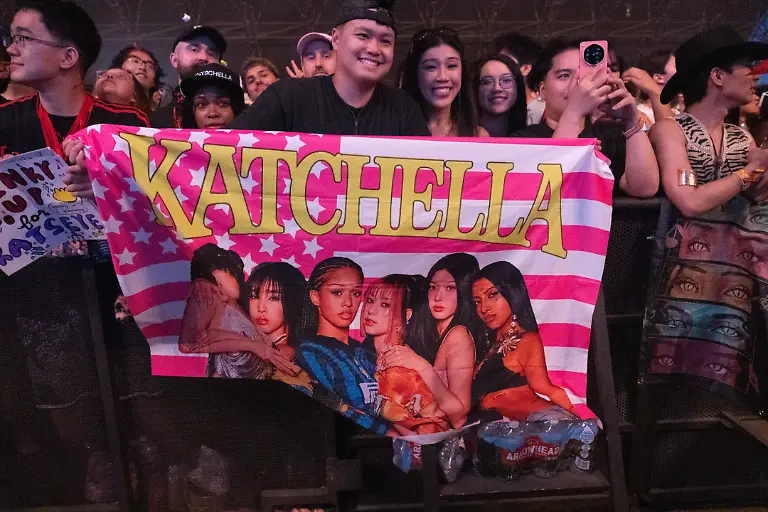 Festivalgoers-are-seen-during-the-first-weekend-of-Coachella-Valley-Music-and-Arts-Festival-on-Friday-April-10-2026-in-Indio-Calif