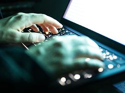 Leben wie "Bond-Bösewicht": Thailands Behörden fassen Deutschen mit 74 Haftbefehlen