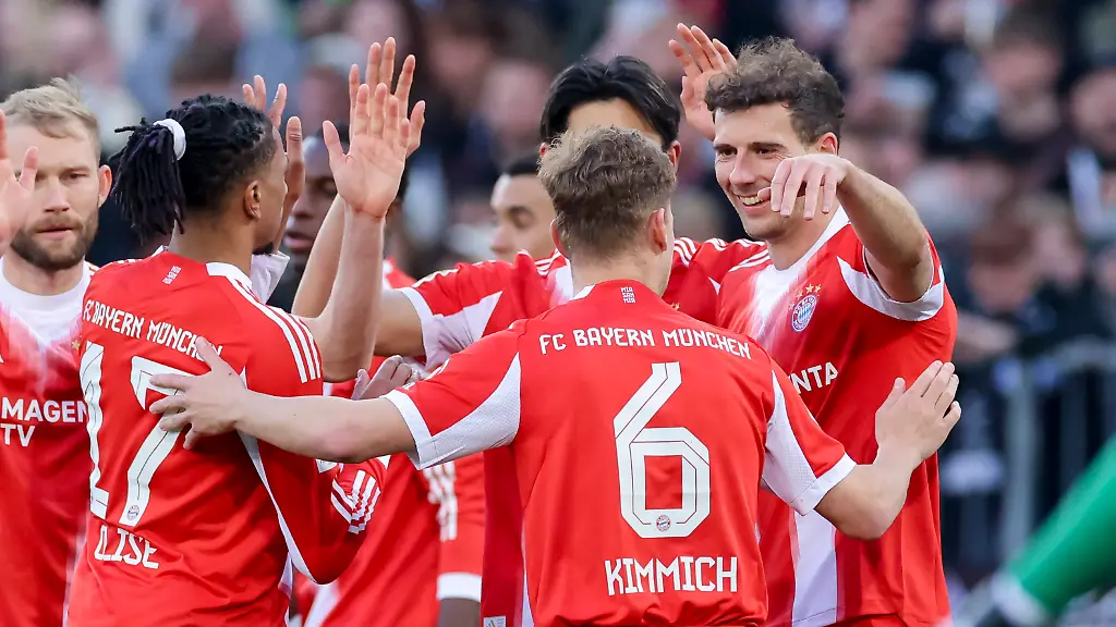 Leon-Goretzka-FC-Bayern-Muenchen-bejubelt-seinen-Treffer-mit-den-Teamkollegen-Bundesliga-FC-St-Pauli-v-FC-Bayern-Muenchen-Millerntor-Stadion-am-11-April-2026-in-Hamburg-Deutschland-Foto-von-Marco-Steinbrenner-DeFodi-Images-Leon-Goretzka-FC-Bayern-Muenchen-celebrates-his-goal-with-teammates-Bundesliga-FC-St-Pauli-v-FC-Bayern-Muenchen-Millerntor-Stadion-April-11-2026-in-Hamburg-Germany-Photo-by-Marco-Steinbrenner-DeFodi-Images-DFL-regulations-prohibit-any-use-of-photographs-as-image-sequences-and-or-quasi-video