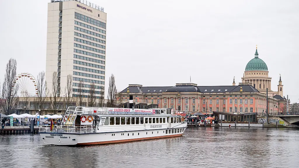 An-diesem-Wochenende-starten-die-Dampfer-in-Potsdam-in-die-Hauptsaison