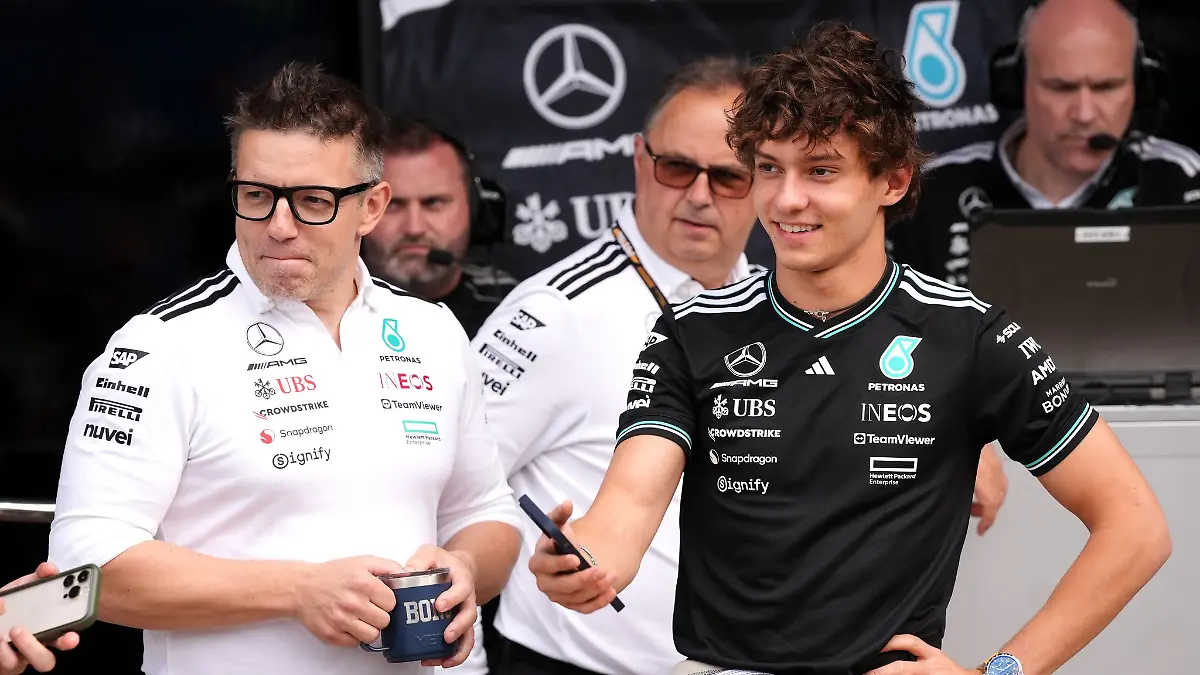 "Bono" sagt, wo es lang geht: Hamiltons alte Liebe will jetzt Antonelli zum Champion machen