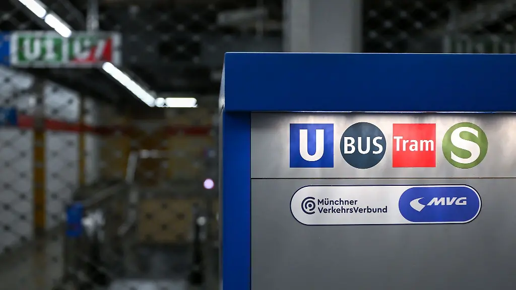 In-Bayern-stehen-in-mehreren-Staedten-die-naechsten-ganztaegigen-Warnstreiks-im-Nahverkehr-an