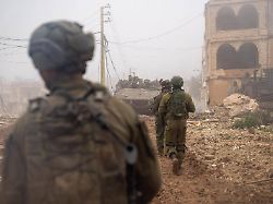 Kämpfer der Miliz getötet: Israels Armee kesselt Hisbollah-Hochburg im Libanon ein