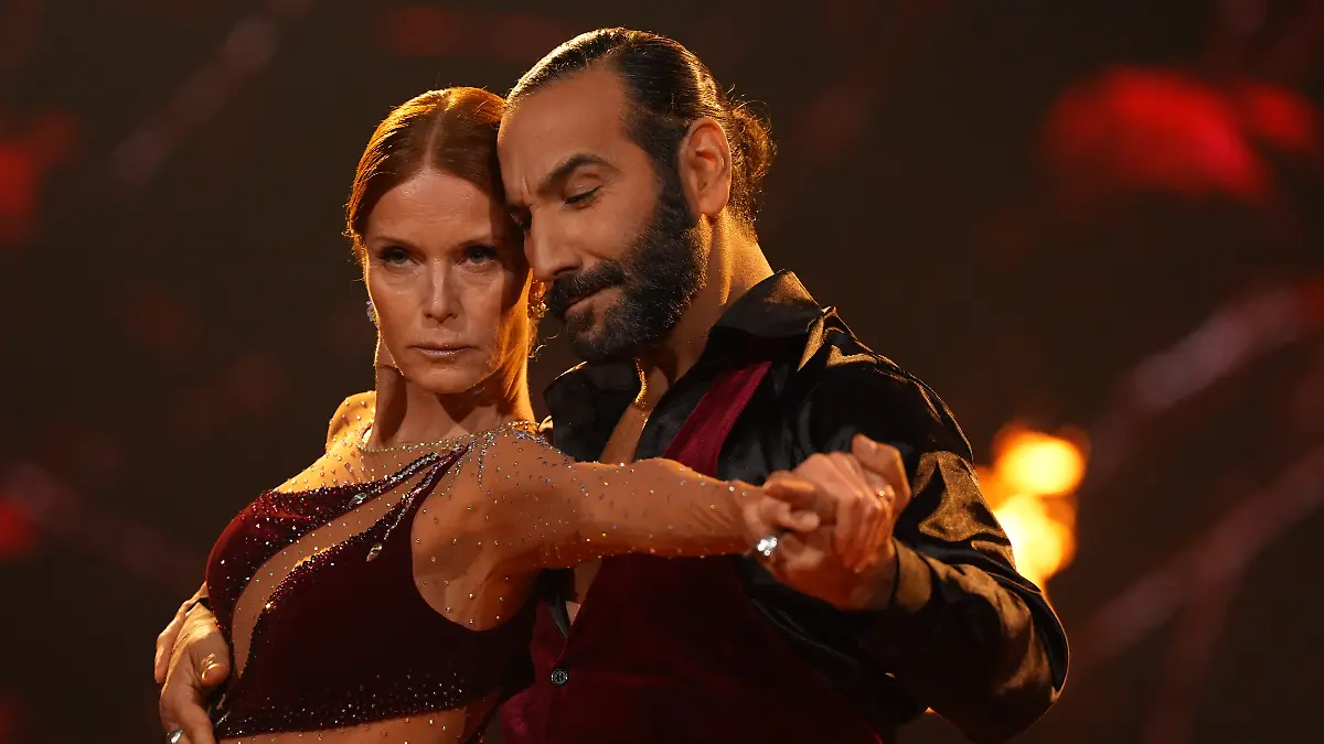 Zwei gebrochene Rippen: Esther Schweins muss bei "Let's Dance" aussteigen