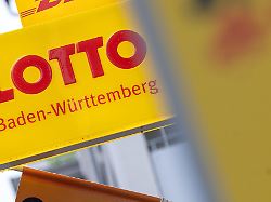Baden-Württemberg: Lottogewinn - Frau wird Multimillionärin
