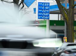 Entlastungspaket des Bundes: IW-Chef: Staat drohen massive Steuerausfälle durch Energieprämie