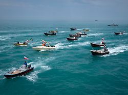 Bild: Blockade der Straße von Hormus: Trump: Irans Schnellboote werden bei Annäherung sofort eliminiert