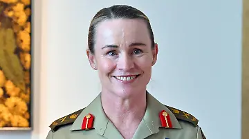 2026-04-13T034005Z_1943305729_RC23OKAXYMAL_RTRMADP_3_AUSTRALIA-DEFENCE