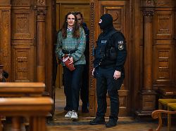 In Ungarn inhaftiert: Maja T. erhofft sich nach Orban-Niederlage Besserung