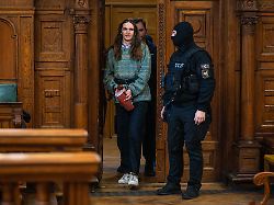 In Ungarn inhaftiert: Maja T. erhofft sich nach Orban-Niederlage Besserung