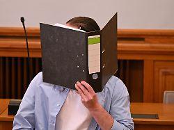 Sachsen: Nach tödlicher Messerattacke: Angeklagter legt Revision ein