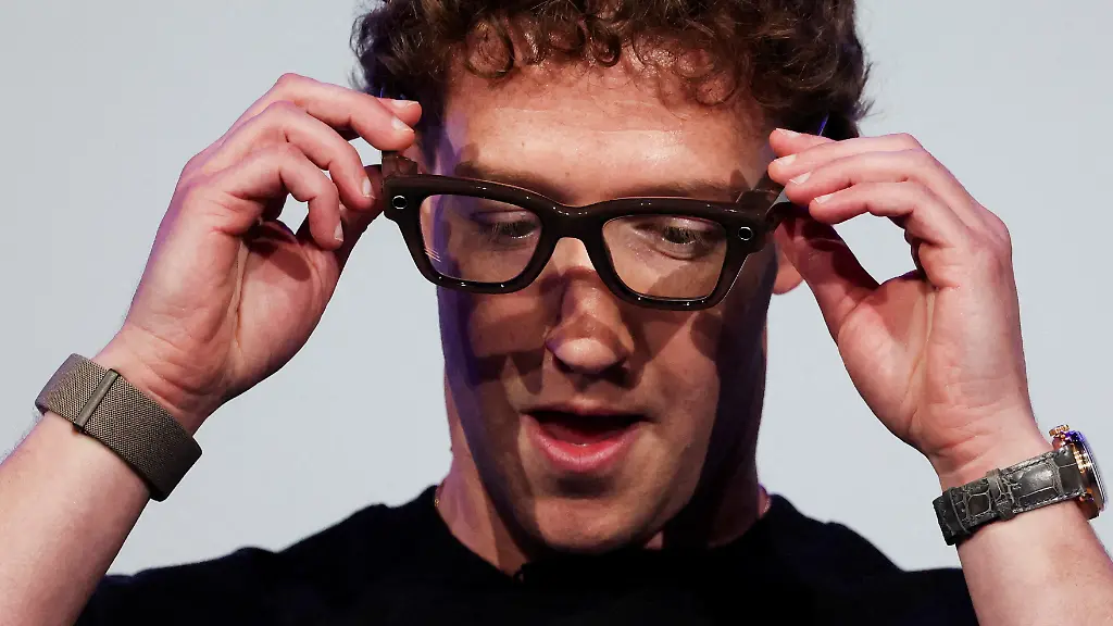 FILE-PHOTO-Meta-CEO-Mark-Zuckerberg-wears-the-Meta-Ray-Ban-Display-glasses-as-he-delivers-a-speech-presenting-the-new-line-of-smart-glasses-during-the-Meta-Connect-event-at-the-company-s-headquarters-in-Menlo-Park-California-U-S-September-17-2025