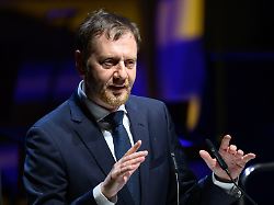 Sachsen-CDU koffert gegen Merz: Kretschmer bezeichnet 1000-Euro-Prämie als „Hohn“