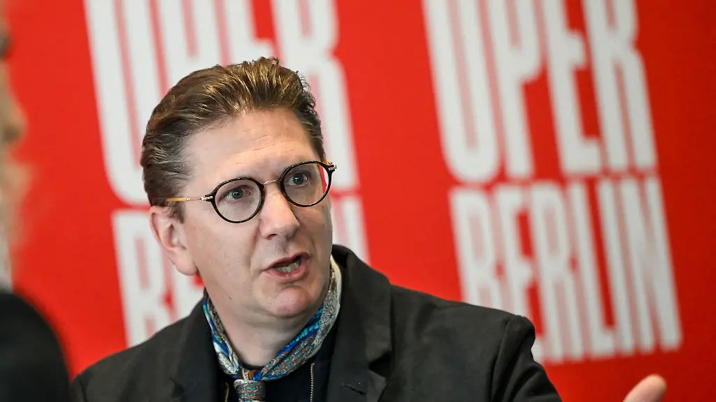 Aviel-Cahn-hat-die-Plaene-fuer-seine-erste-Spielzeit-vorgestellt