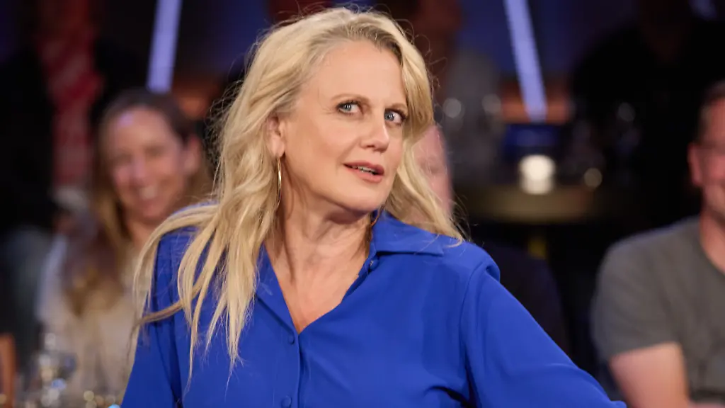 13-06-2025-Hamburg-Barbara-Schoeneberger-Moderatorin-vor-der-Aufzeichnung-der-NDR-Talk-Show