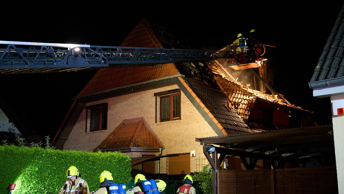 Nach Streit Feuer gelegt: Mann muss für Doppelmord in Berliner Monteursunterkunft lebenslang in Haft