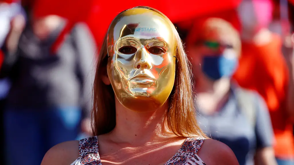 2020-07-29T161317Z-1574460171-RC233I9JBU11-RTRMADP-3-HEALTH-CORONAVIRUS-GERMANY-BROTHEL