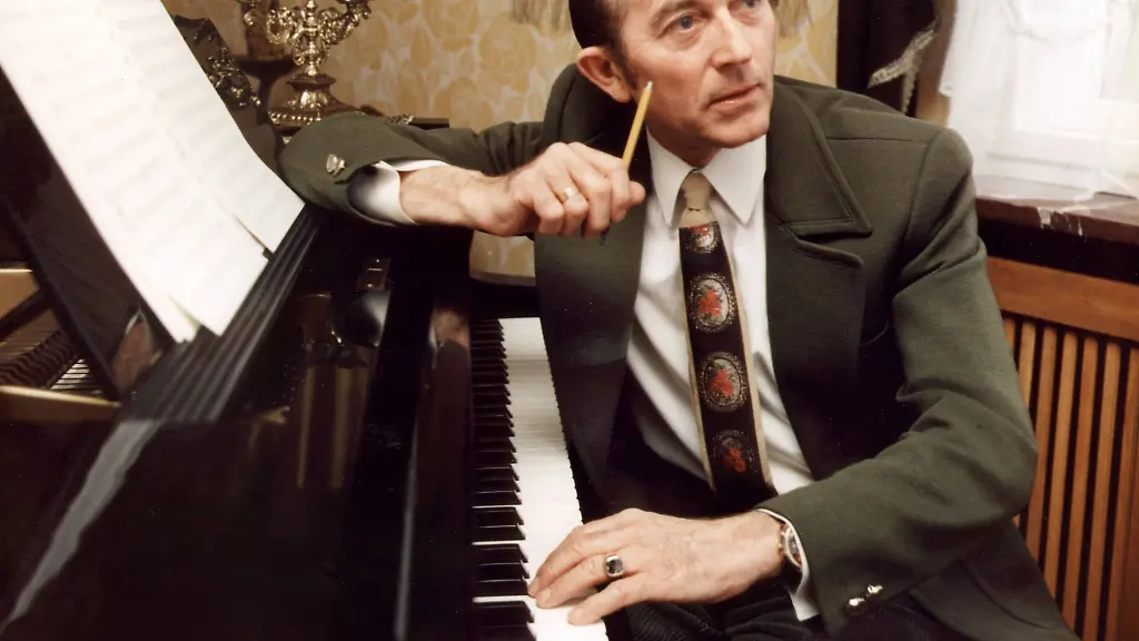 Mit-dem-Rennsteiglied-setzte-der-Volksmusikant-Herbert-Roth-vor-75-Jahren-seiner-Heimat-ein-musikalisches-Denkmal