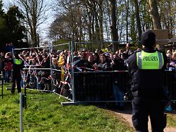 Zwischen Moral und Aufmerksamkeit: Woher kommt die Wut um die Walrettung?