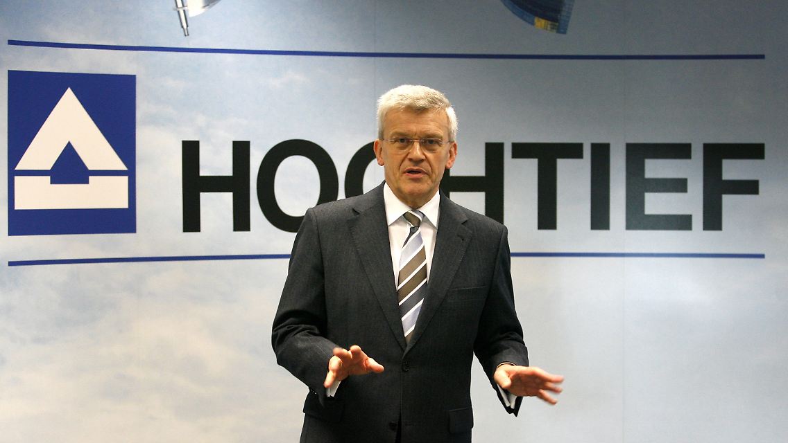 Lütkestratkötter gibt auf und schmeißt bei Hochtief hin.