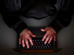 Bild: Auch Nato-Militärs im Visier: Bericht: Angreifer hacken sich in E-Mail-Konten ukrainischer Staatsanwälte