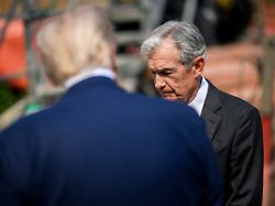 „Wenn er nicht pünktlich geht“: Trump droht Fed-Chef Powell erneut mit Entlassung