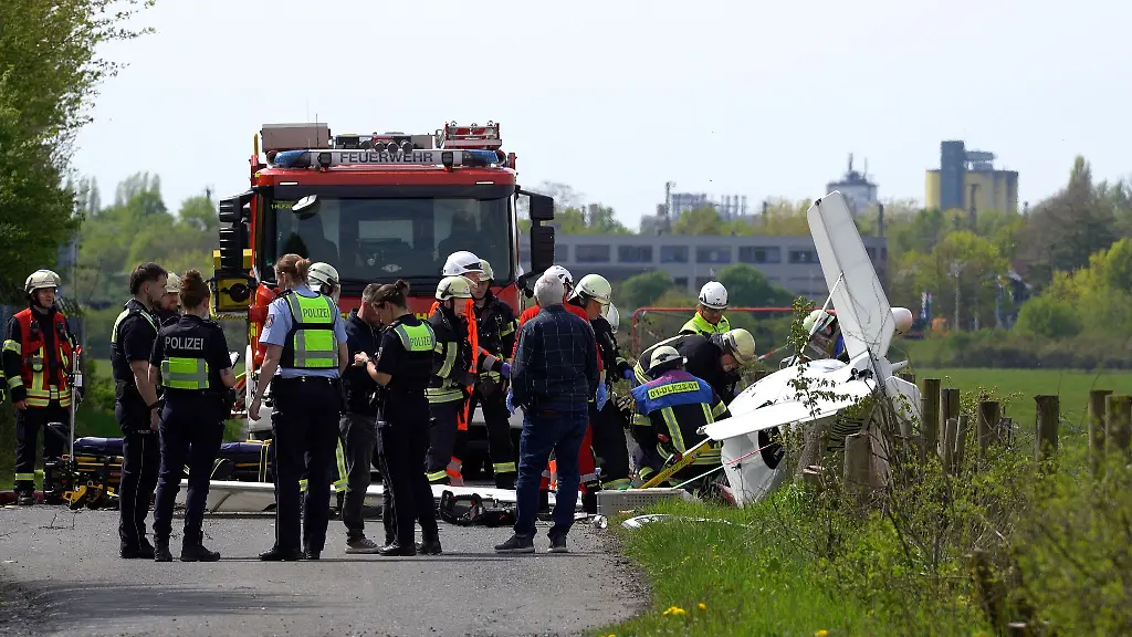 Ein-Kleinflugzeug-ist-in-Hamm-verunglueckt